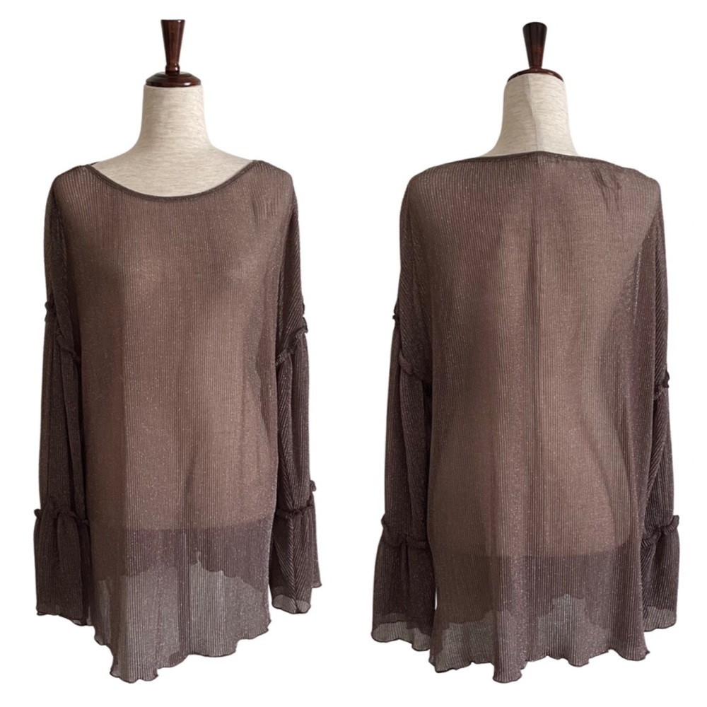 Gimmicks by BKE Shimmery Ruffle Sleeve Blouse Size L